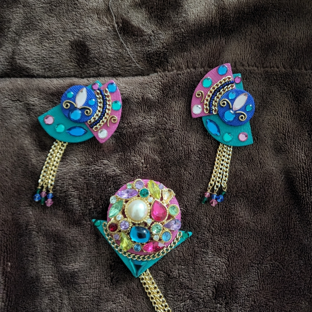80's style vintage earrings and brooch